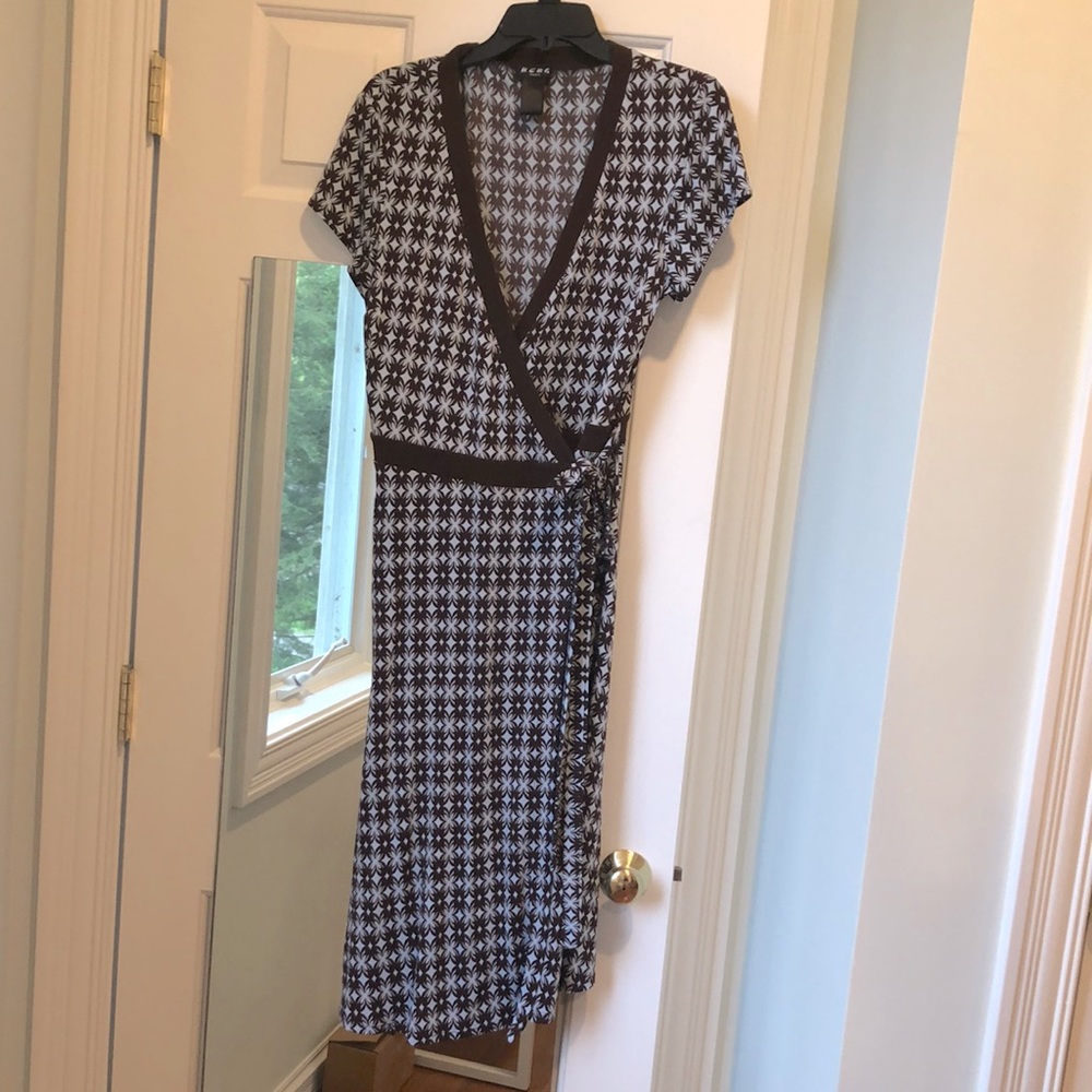 BCBG Paris wrap dress. The color is chocolate brown with light gray/slate.EUC.